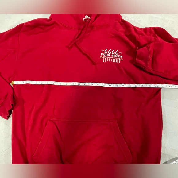 6666 Four Sixes Grit & Glory XXL Barn Red Hoodie Like New - Picture 2 of 4
